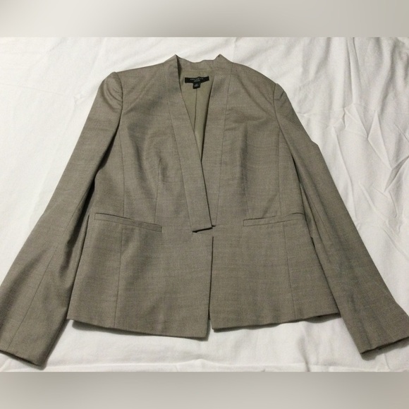 Ann Taylor Jackets & Blazers - Ann Taylor Wool Cotton Blend Tan Blazer Size 2P